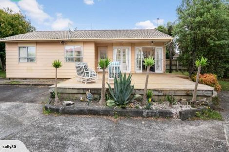 Photo of property in 8 Pukeroa Place, Papakura, 2110