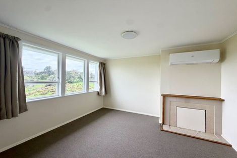 Photo of property in 72-74 Banks Street, Marfell, New Plymouth, 4310