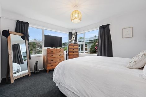 Photo of property in 5 Cabin Lane, Whitby, Porirua, 5024