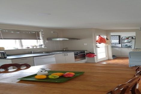 Photo of property in 20a Freya Place, Torbay, Auckland, 0630