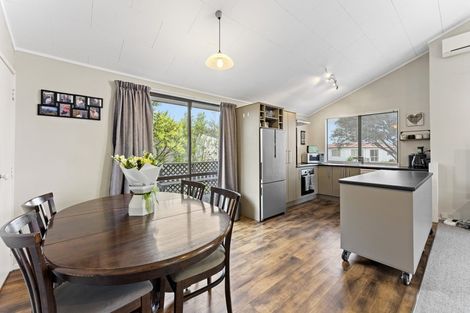 Photo of property in 23 Peppertree Glade, Kelvin Grove, Palmerston North, 4414