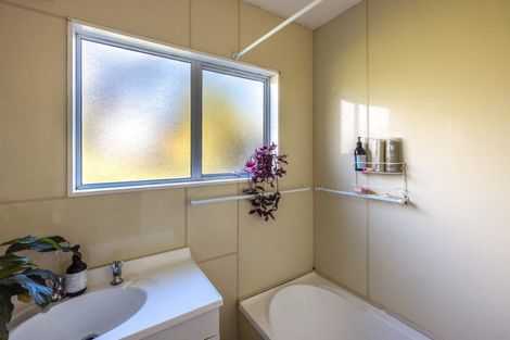 Photo of property in 16 Cory Road, Palm Beach, Waiheke Island, 1081