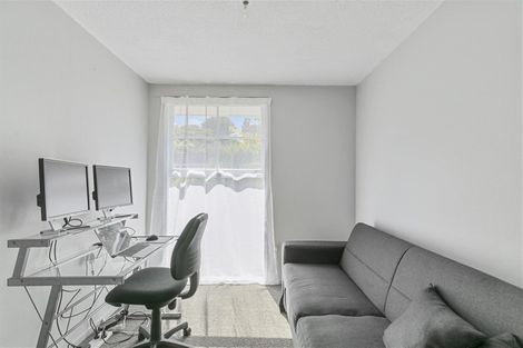 Photo of property in 82 Spinnaker Drive, Whitby, Porirua, 5024