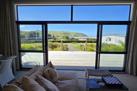 Photo of property in 4b Shoal Beach Road, Aramoana, Omakere, 4271