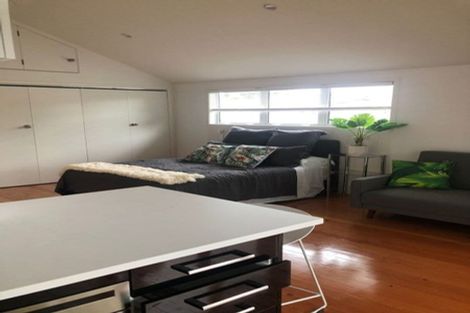 Photo of property in 29 Paragon Avenue, Beach Haven, Auckland, 0626