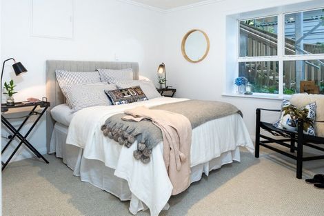 Photo of property in Hamilton Flats, 9a Hawker Street, Mount Victoria, Wellington, 6011
