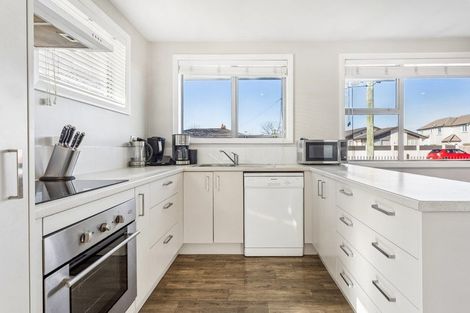 Photo of property in 1/57 Mcfaddens Road, St Albans, Christchurch, 8052