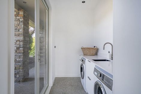 Photo of property in 68 Kanuka Rise, Albert Town, Wanaka, 9305