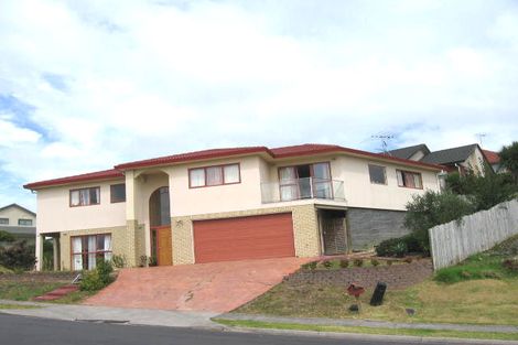 Photo of property in 30 Bluebird Crescent, Unsworth Heights, Auckland, 0632