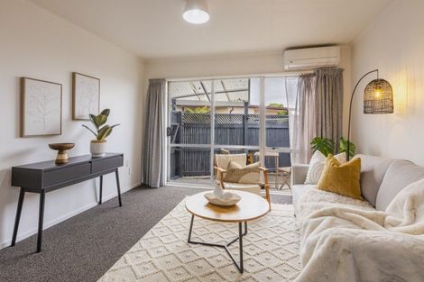 Photo of property in 94 Wynyard Crescent, Tamatea, Napier, 4112