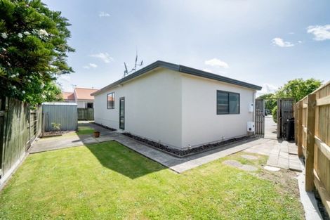 Photo of property in 45 Dalfield Place, Highbury, Palmerston North, 4412