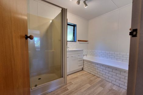 Photo of property in 30 Stanton Crescent, Karoro, Greymouth, 7805