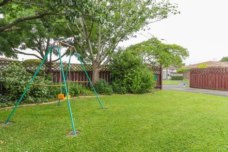 Photo of property in 72 Geraldine Crescent, Cloverlea, Palmerston North, 4412