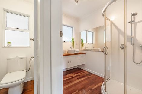 Photo of property in 34 Whirinaki Crescent, Heretaunga, Upper Hutt, 5018