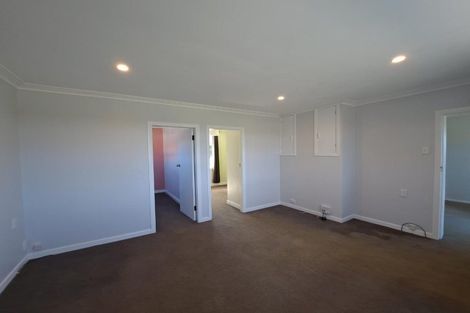 Photo of property in 16 Alberta Road, Glen Avon, New Plymouth, 4312