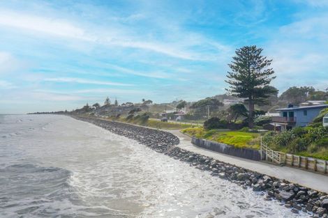 Photo of property in 52 The Esplanade, Raumati South, Paraparaumu, 5032