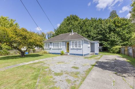 Photo of property in 16 Great North Road, Waipawa, 4210