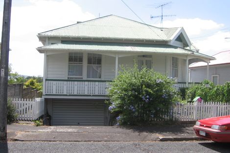 Photo of property in 36 Church Street, Devonport, Auckland, 0624