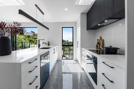 Photo of property in 307a Mount Pleasant Road, Mount Pleasant, Christchurch, 8081