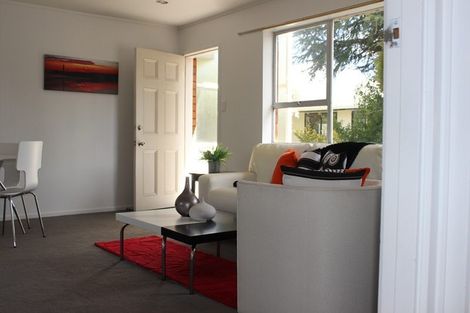 Photo of property in 2/23 Tahi Terrace, Glen Eden, Auckland, 0602