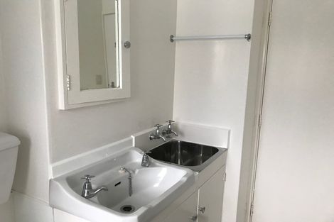 Photo of property in 26 Rhodes Street, Newtown, Wellington, 6021