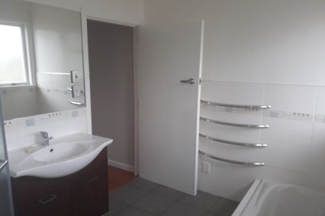 Photo of property in 2/44 Woolfield Road, Papatoetoe, Auckland, 2025