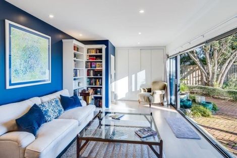 Photo of property in 194 Durham Drive, Havelock North, 4130