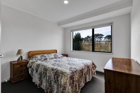 Photo of property in 3 Larlin Heights, Hawera, 4675