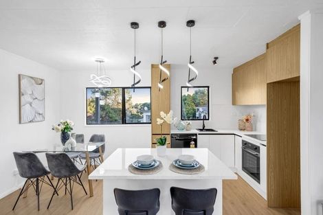 Photo of property in 87 West Harbour Drive, West Harbour, Auckland, 0618