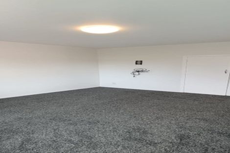 Photo of property in 2/265 Massey Road, Mangere East, Auckland, 2024