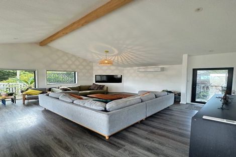 Photo of property in 2/383 Bucklands Road, Bucklands Beach, Auckland, 2012