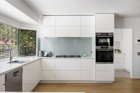 Photo of property in 18 Landscape Road, Mount Eden, Auckland, 1024