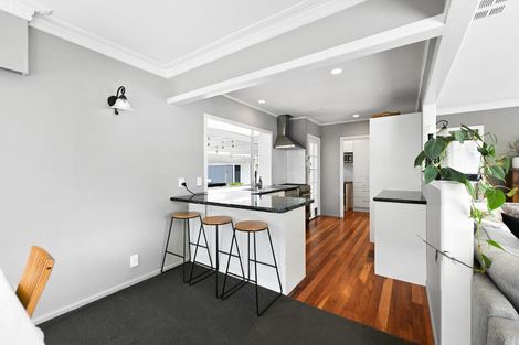 Photo of property in 5 Grassy Downs Place, St Andrews, Hamilton, 3200