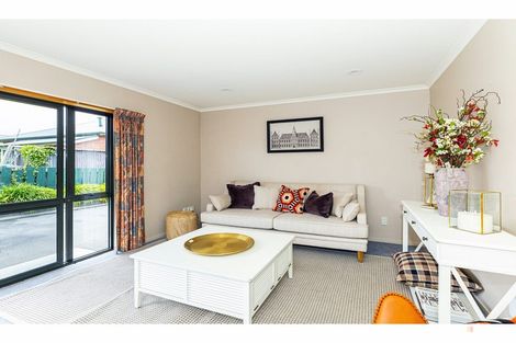 Photo of property in 2/150 North Street, West End, Timaru, 7910