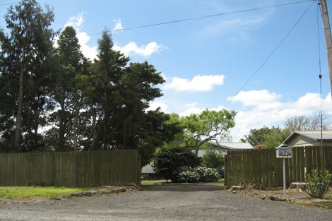 Photo of property in 107 Pomona Road, Kumeu, 0891