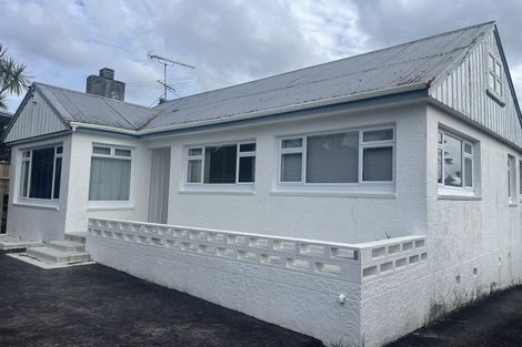 Photo of property in 9 Sunnyview Road, Greenhithe, Auckland, 0632