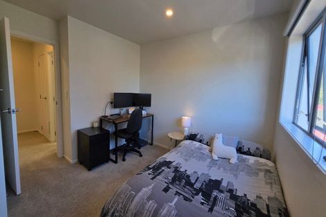 Photo of property in 5 Mcgrath Way, Taita, Lower Hutt, 5011