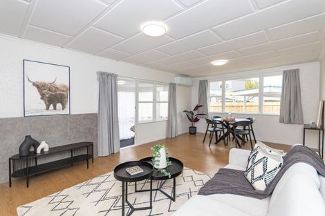 Photo of property in 95 Ruamahanga Crescent, Terrace End, Palmerston North, 4410