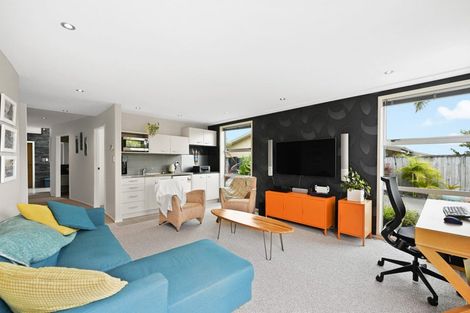 Photo of property in 66 Rototuna Road, Rototuna, Hamilton, 3210