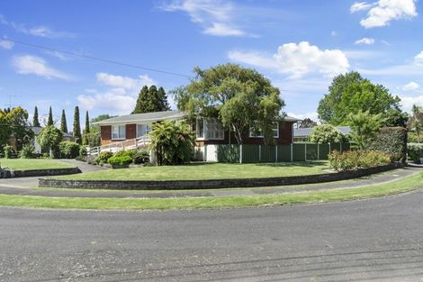 Photo of property in 11 Beverley Crescent, Hillcrest, Hamilton, 3216