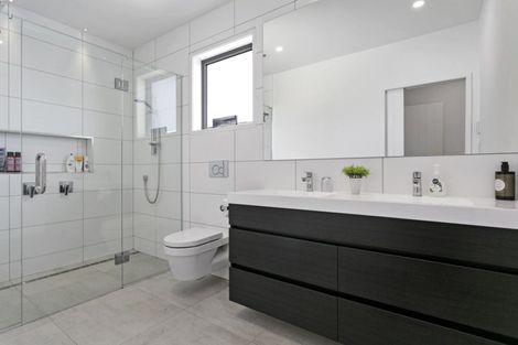 Photo of property in 8 Kotare Grove, Cambridge, 3434