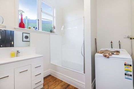 Photo of property in 217 Rintoul Street, Berhampore, Wellington, 6023