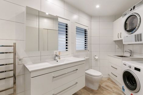 Photo of property in Remuera Mews, 7/29 Green Lane East, Remuera, Auckland, 1050