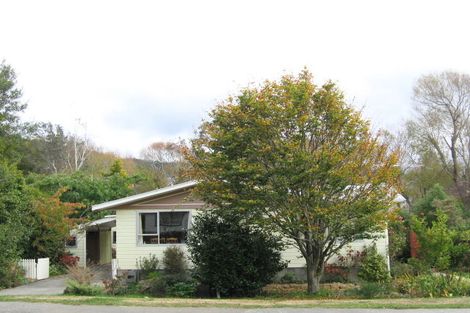 Photo of property in 10 Blue Mountains Road, Silverstream, Upper Hutt, 5019