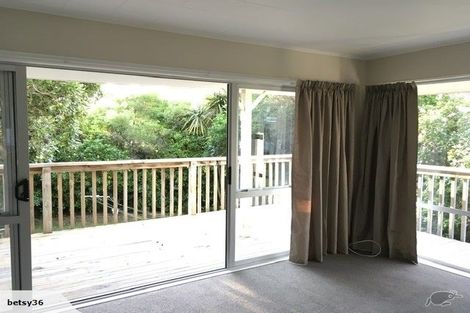 Photo of property in 8 Bernadette Street, Brown Owl, Upper Hutt, 5018