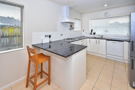Photo of property in 6 Grangewood Close, Favona, Auckland, 2024