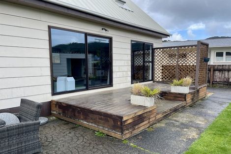 Photo of property in 53 Parkway, Wainuiomata, Lower Hutt, 5014