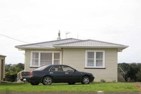 Photo of property in 14 Watene Crescent, Waitara, 4320