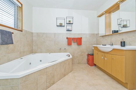 Photo of property in 65 Anglesea Avenue, Parklands, Christchurch, 8083