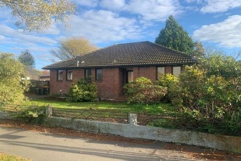 Photo of property in 17 Aorangi Road, Bryndwr, Christchurch, 8053